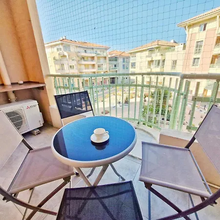 公寓 Vue Port & - Terrasse, Clim, Garage, Plages Fréjus